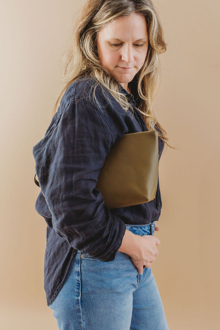 Naomi Zipper Clutch | Fatigue Leather