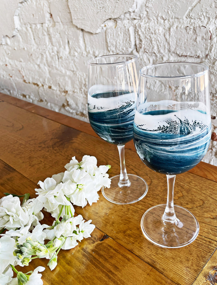Coastal Wine Glass (With Stem)