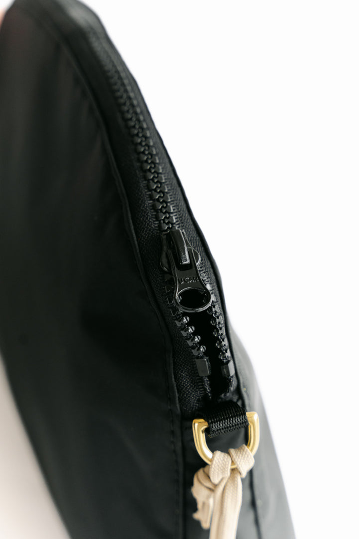 Hopper | Black Nylon (Geo Webbed Strap)
