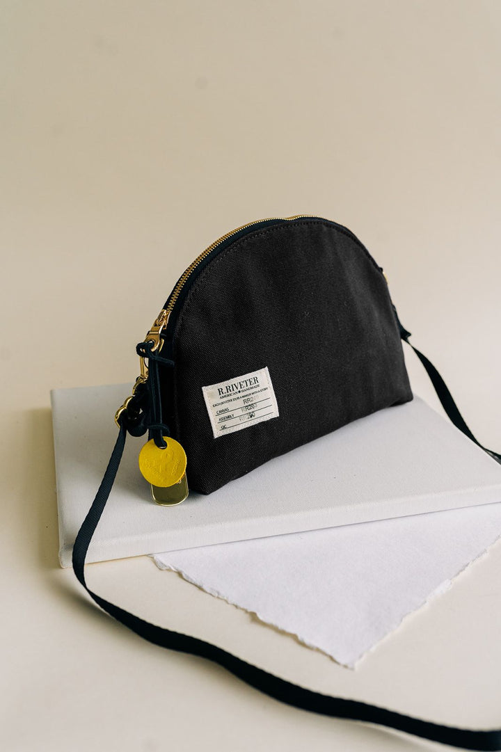 Hopper | Signature Black Canvas