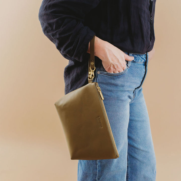 Naomi Zipper Clutch | Fatigue Leather