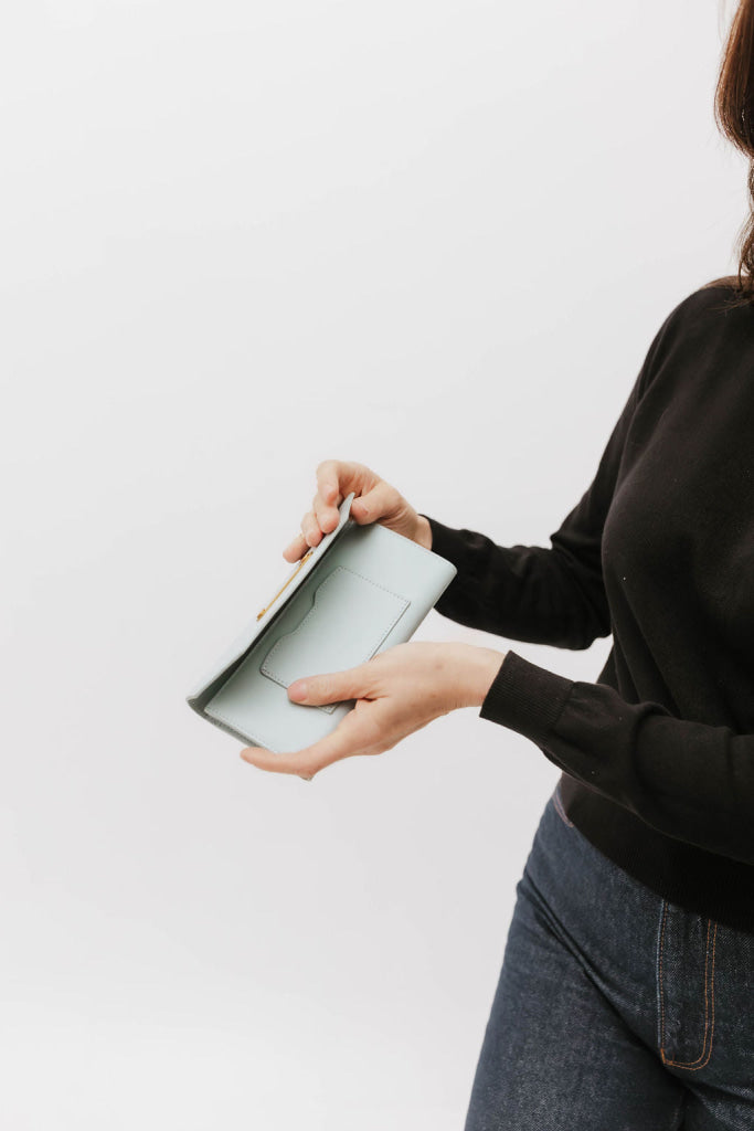1943 Wallet | Sky Leather