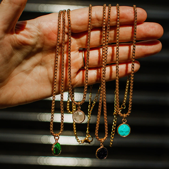 Black Agate Stone Pendant Classic Gold Necklace