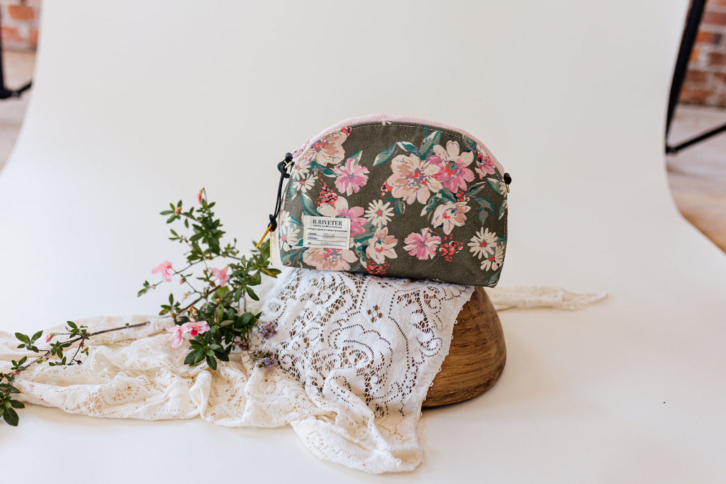 Hopper | Special Edition Wildflower Crossbody Fatigue Floral With Pink Zipper