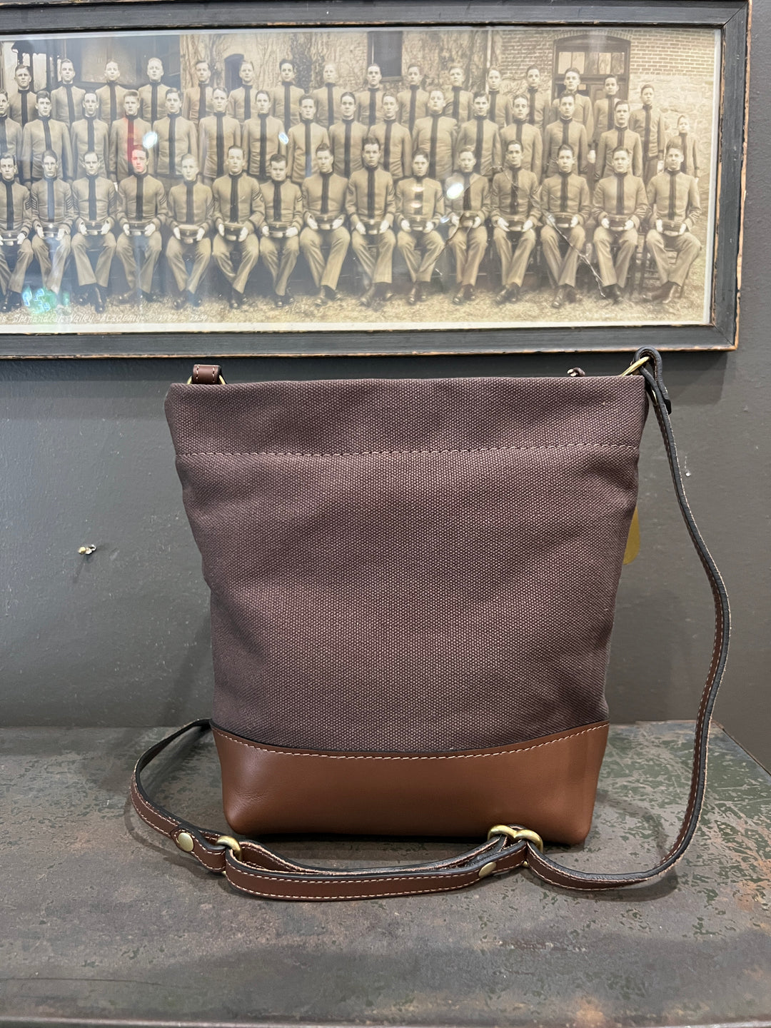 Betsy | Umber Brown Canvas