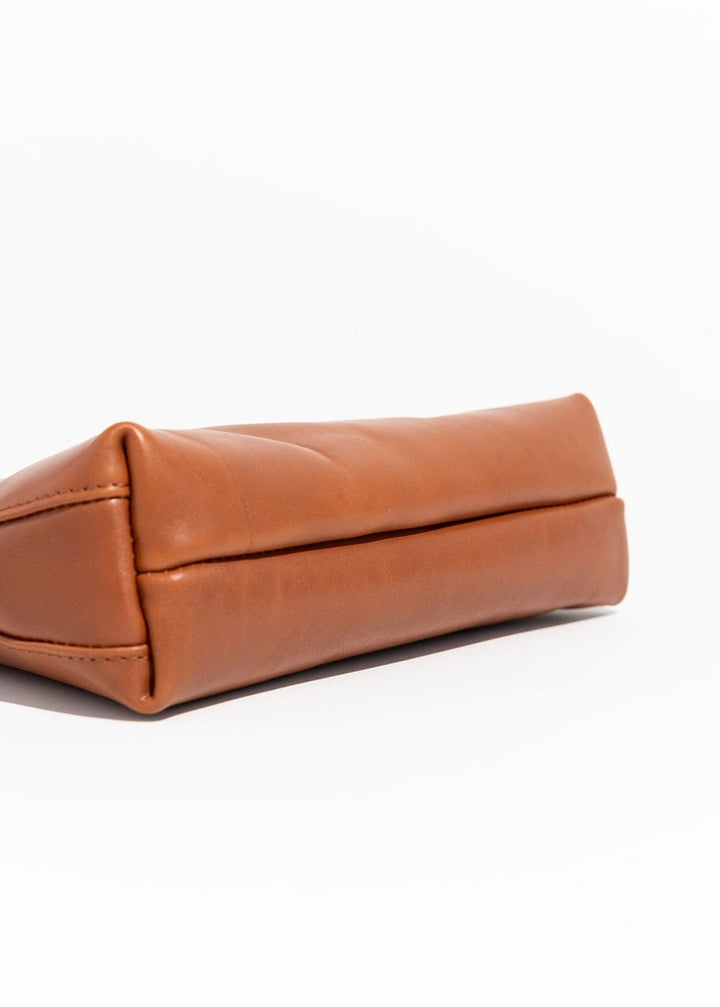Hopper | Riveter Tan Leather W/ Camo Webbed Strap
