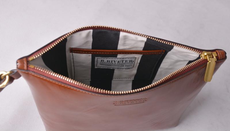 Naomi Zipper Clutch | Chocolate Brown Leather