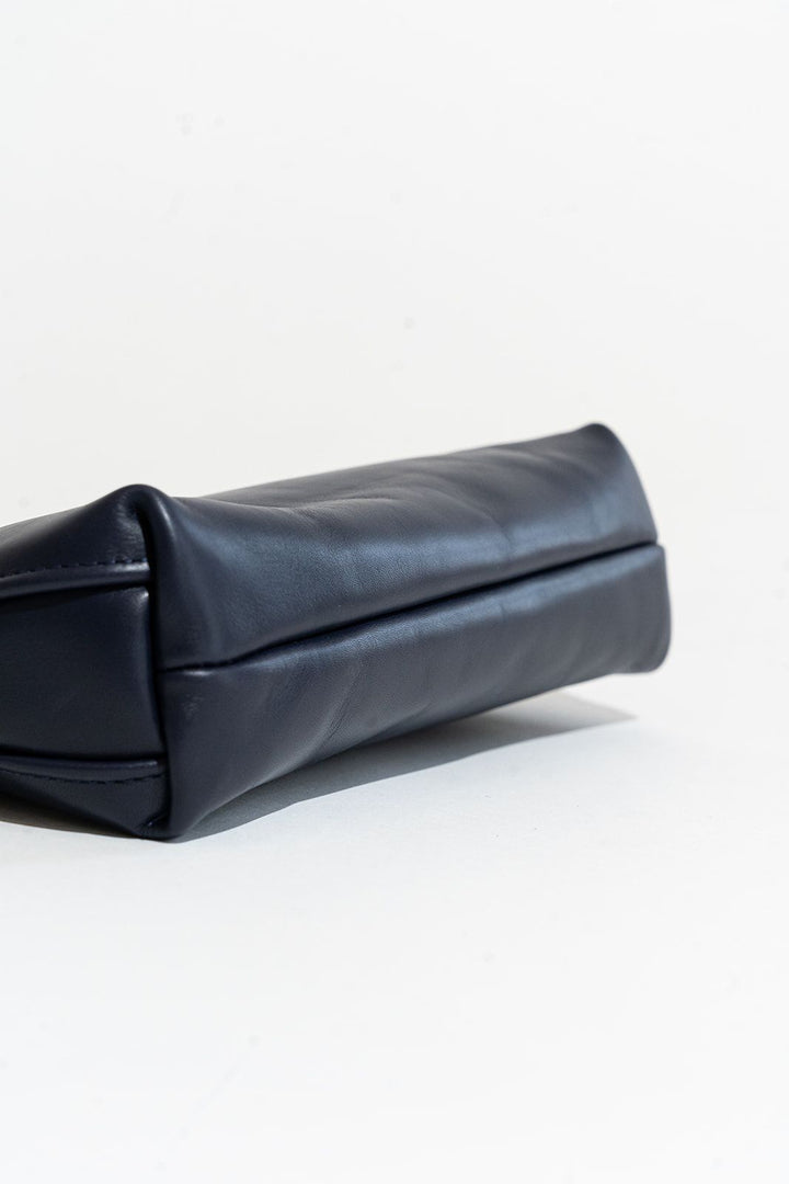 Hopper | Navy Leather