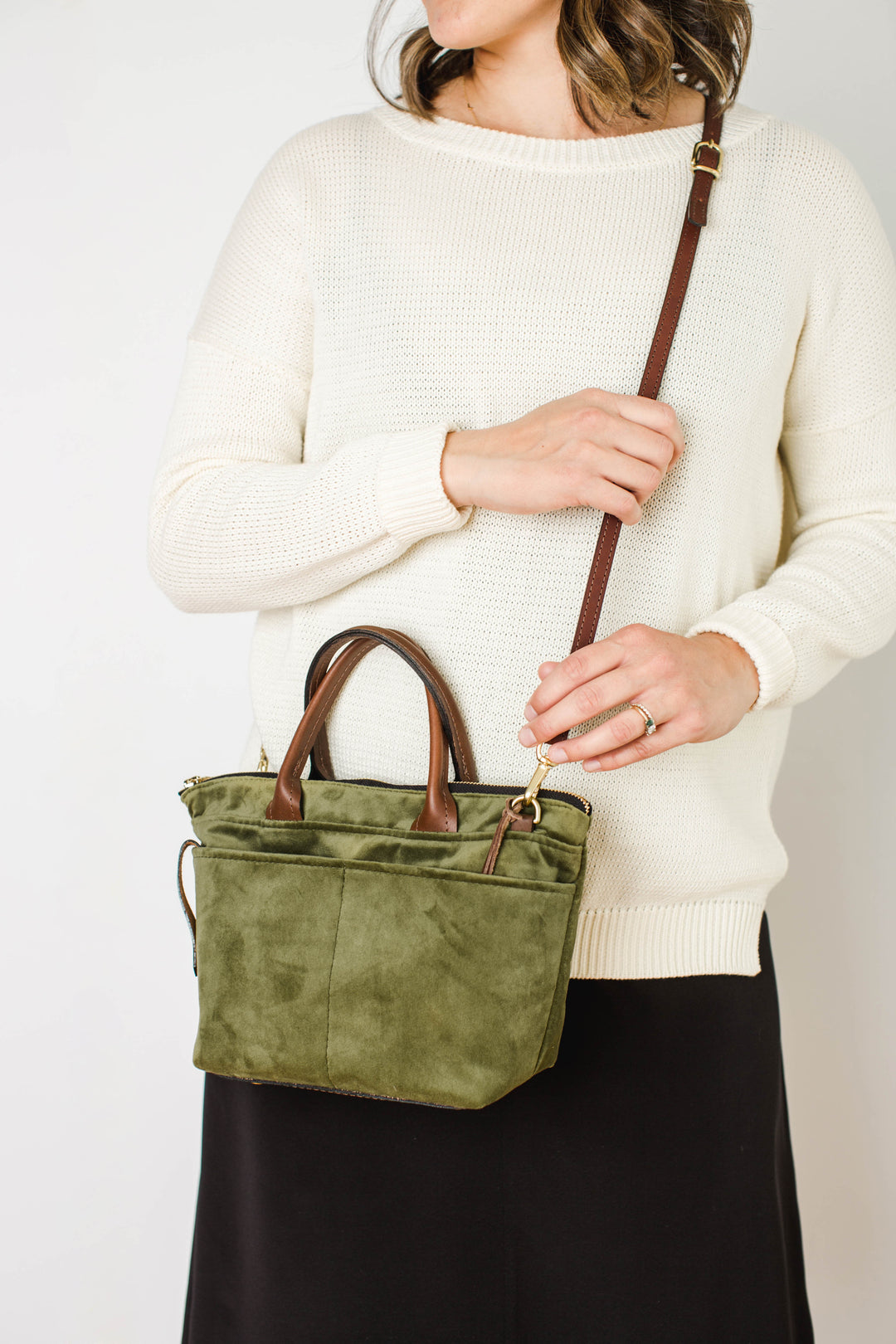 S&D Dot | Olive Velvet + Brown Leather