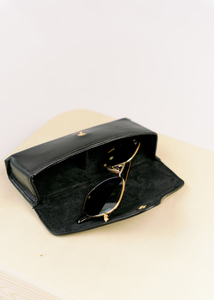 1776 Sunglasses Case | Signature Black Leather