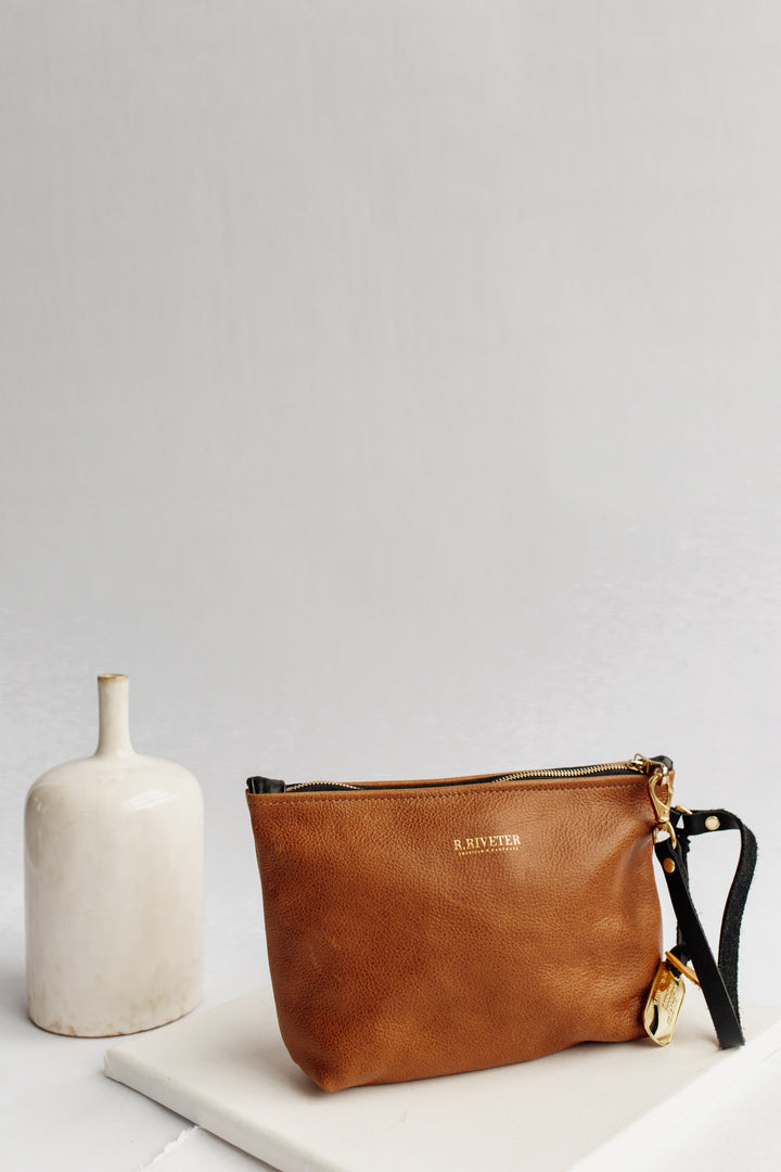 Naomi | Signature Camel Leather Zipper Clutch