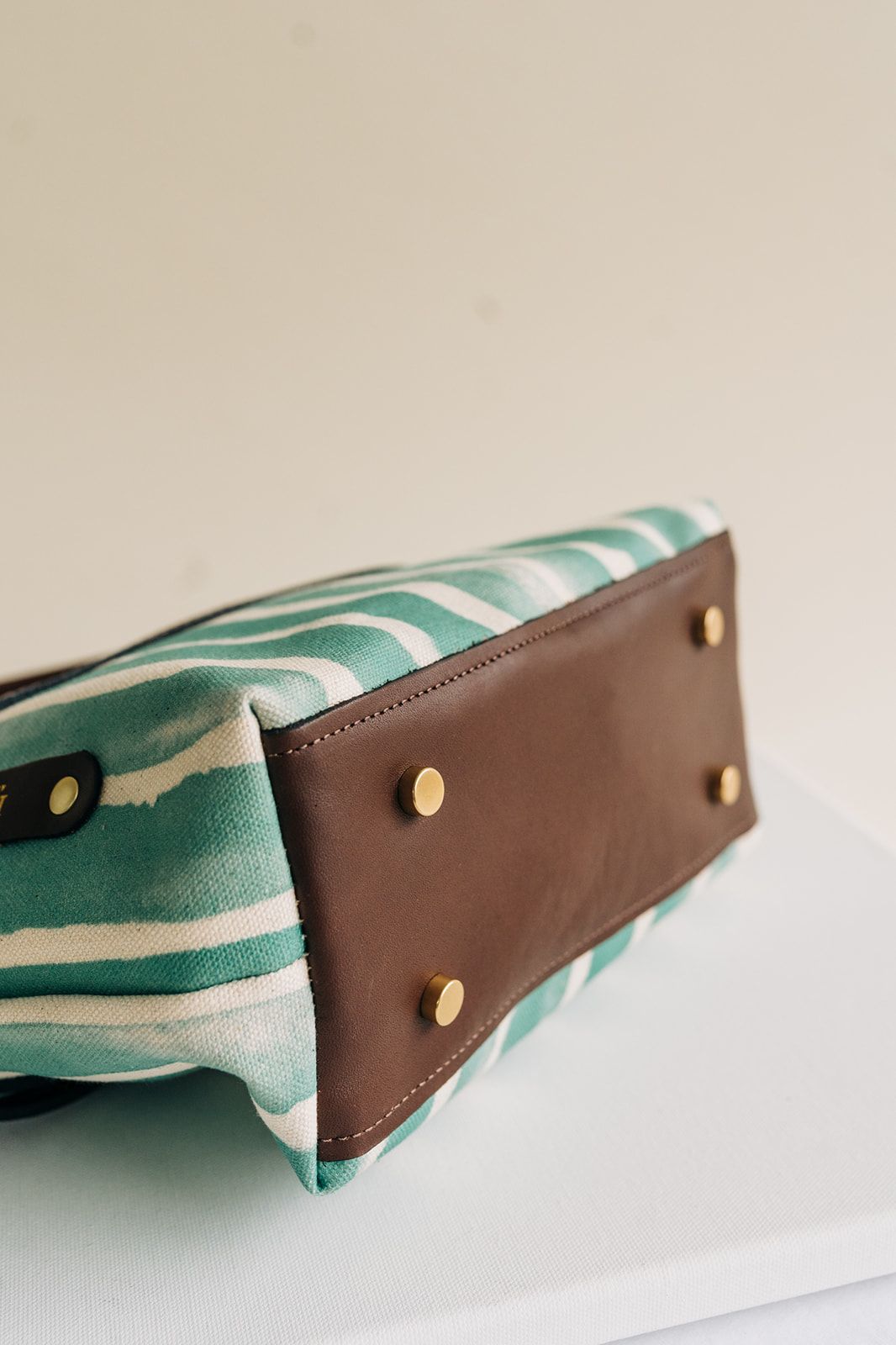 S&D Dot | Lagoon Stripe + Brown Leather